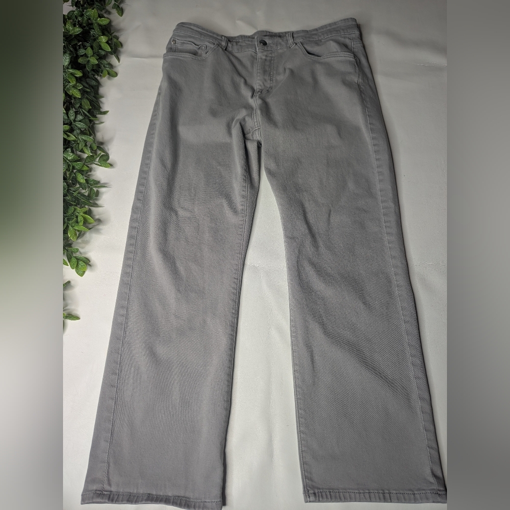 DL1961 Avery Modern Straight Grey Jeans Pants Size 38x30
